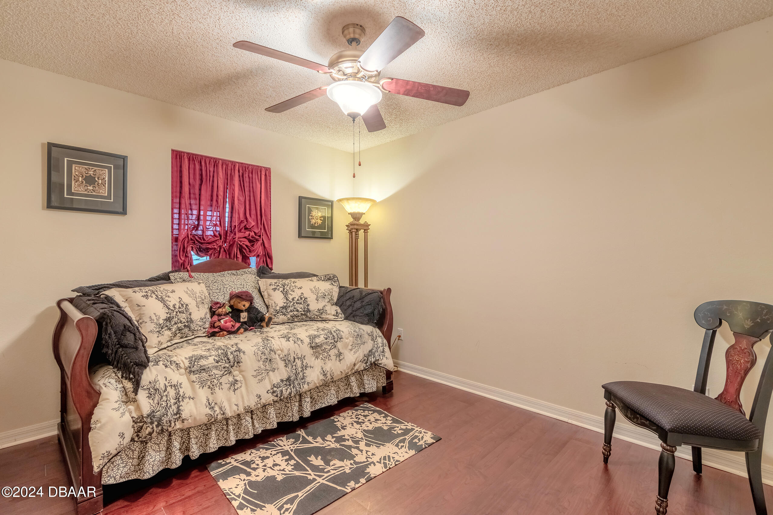 5422 Ward Lake Drive