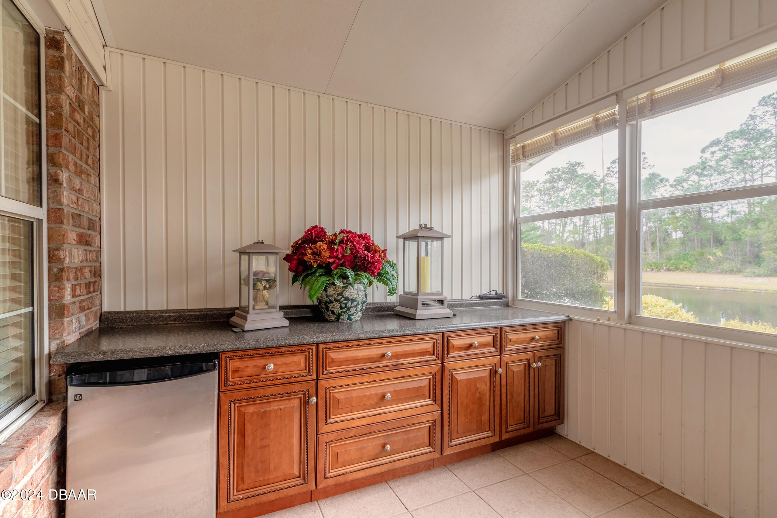 5422 Ward Lake Drive