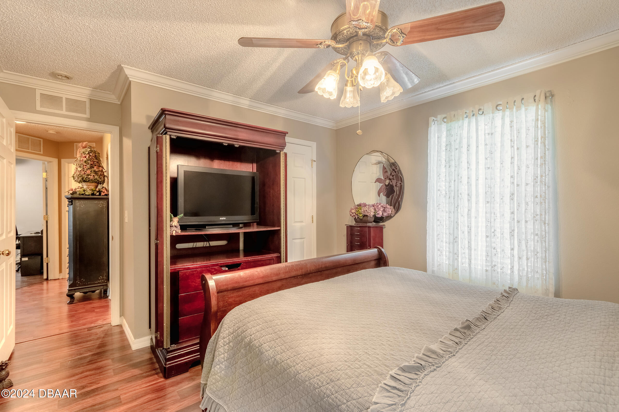 5422 Ward Lake Drive