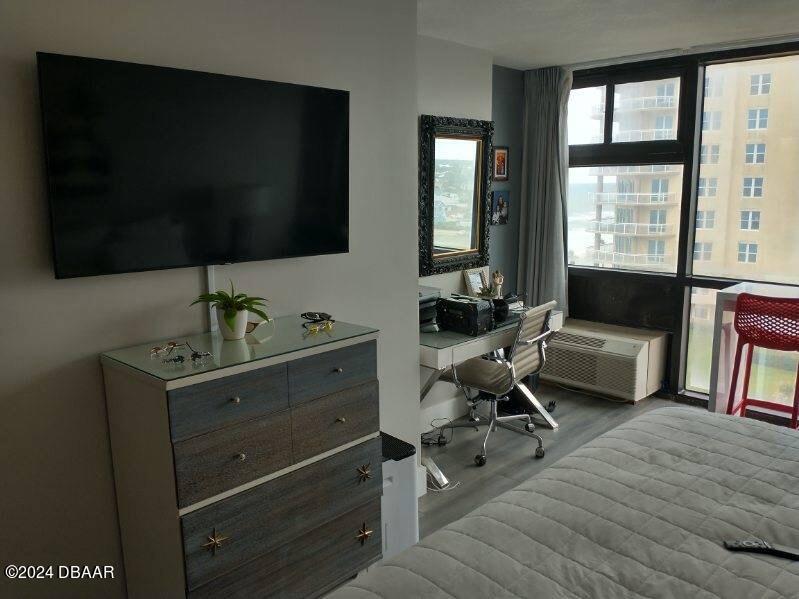 1909 S Atlantic Avenue, 607 & 608