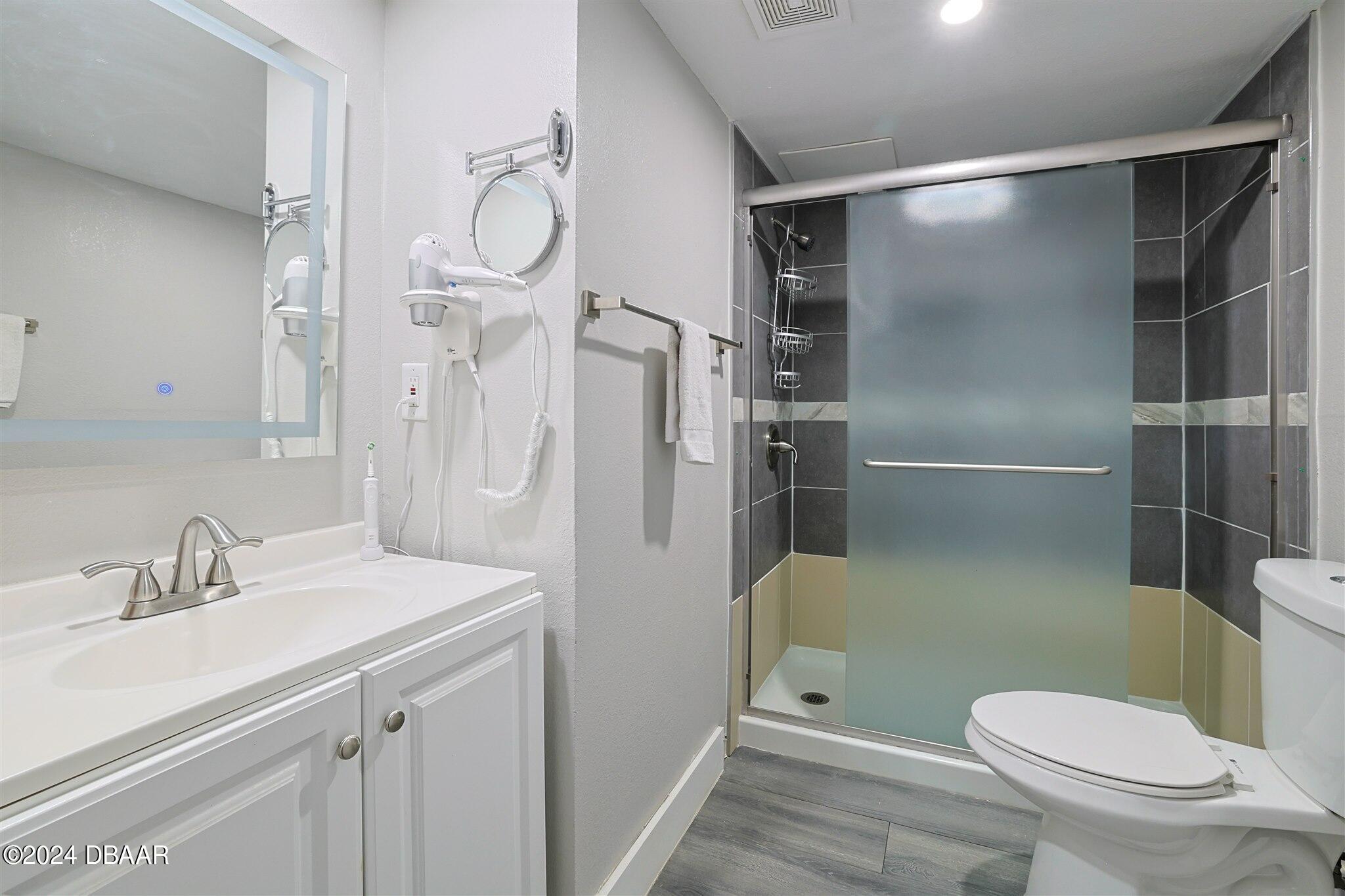 1909 S Atlantic Avenue, 607 & 608