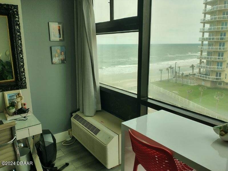 1909 S Atlantic Avenue, 607 & 608