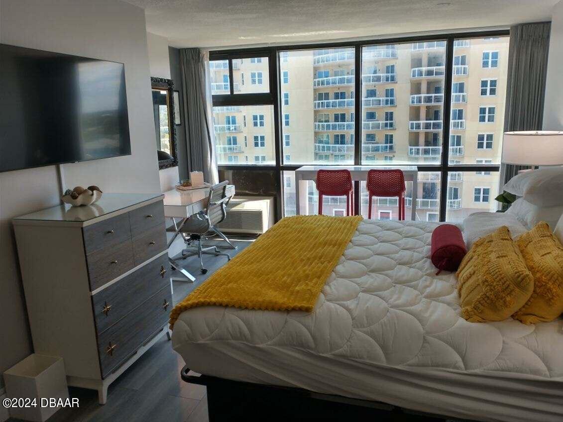 1909 S Atlantic Avenue, 607 & 608