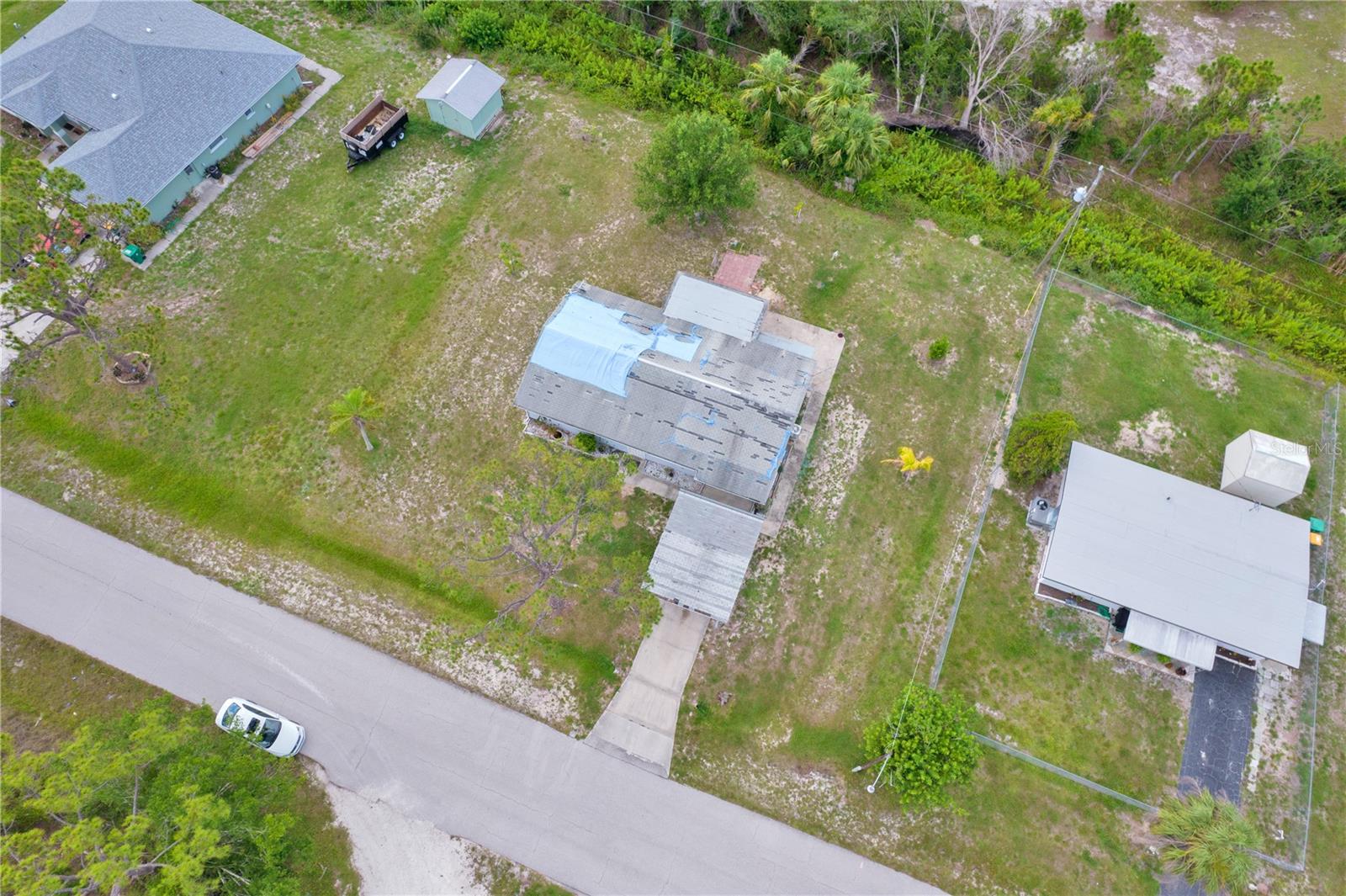 27503 N TWIN LAKES DR