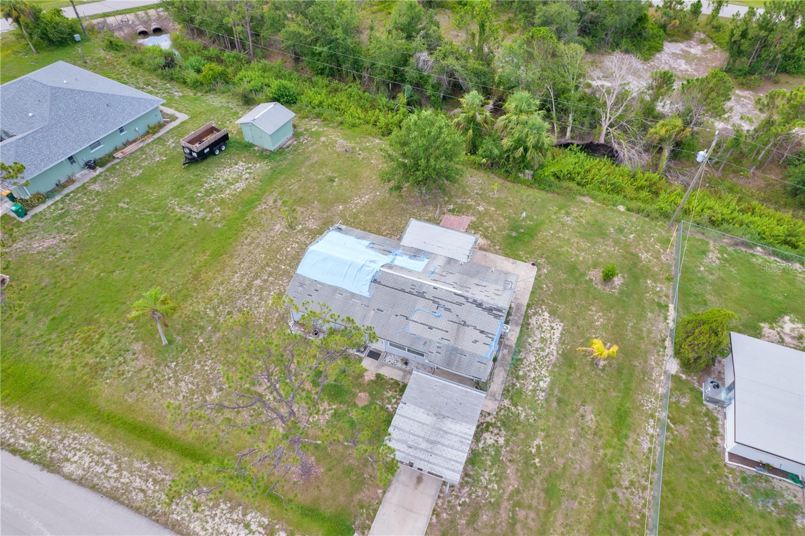 27503 N TWIN LAKES DR