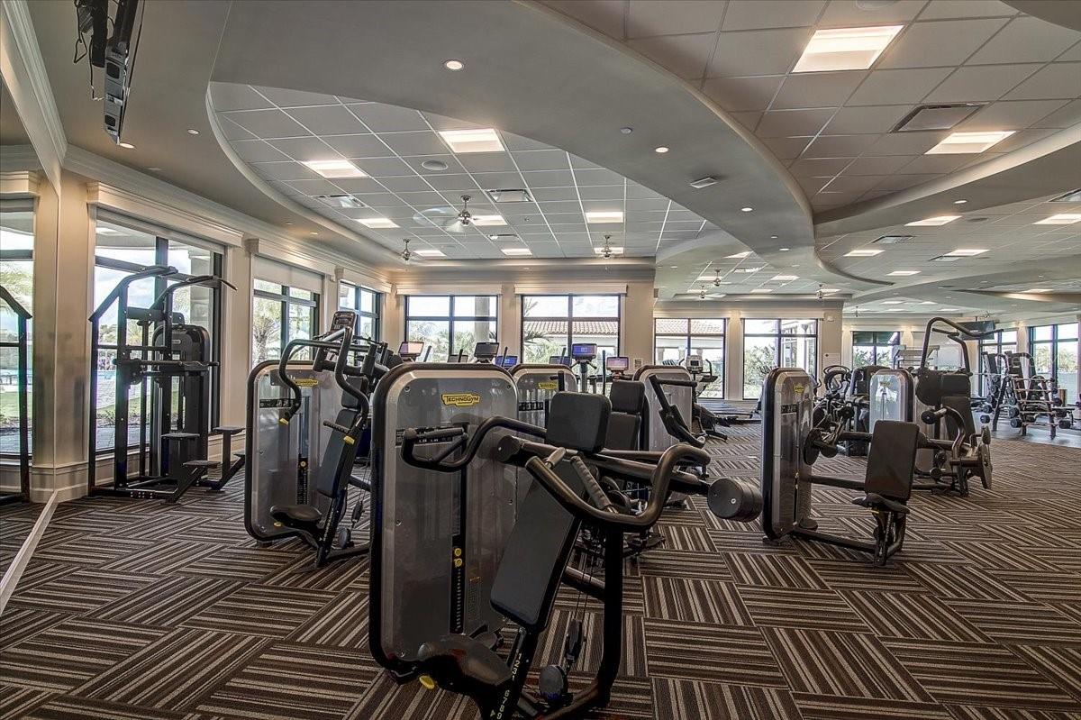 5694 PALMER CIR #101