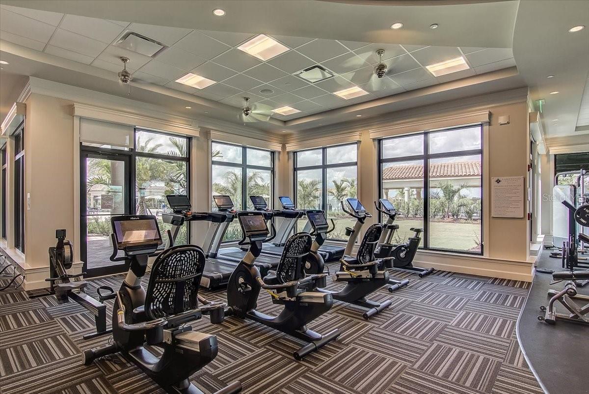 5694 PALMER CIR #101