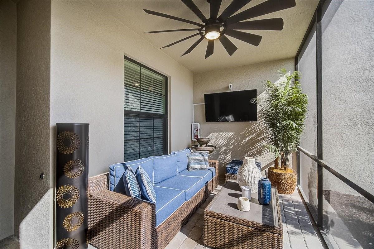 5694 PALMER CIR #101