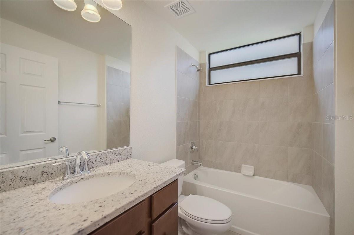 5694 PALMER CIR #101