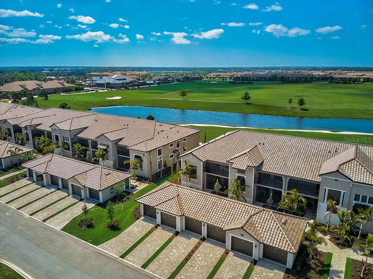 5694 PALMER CIR #101