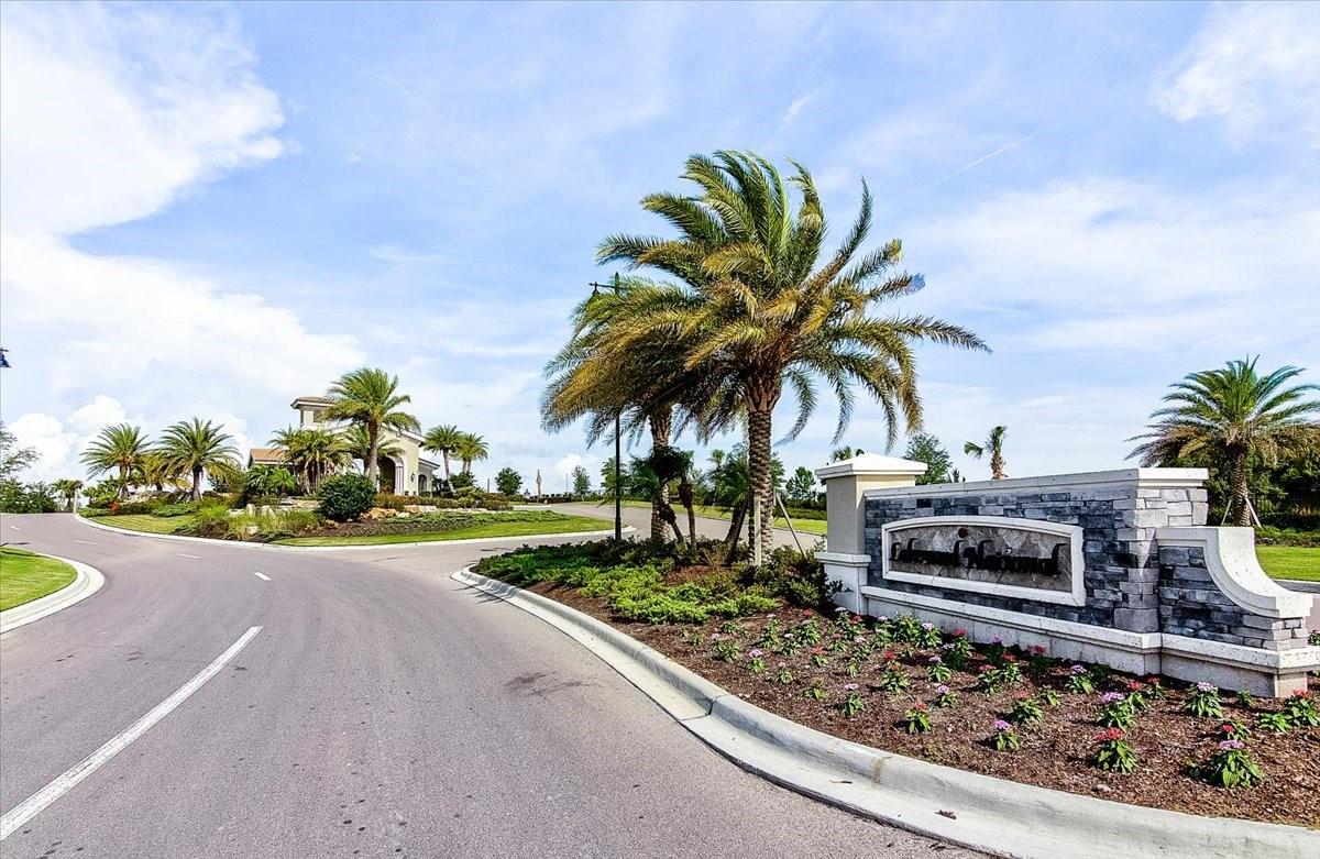 5694 PALMER CIR #101