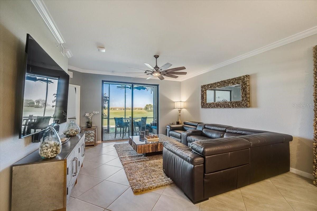 5694 PALMER CIR #101