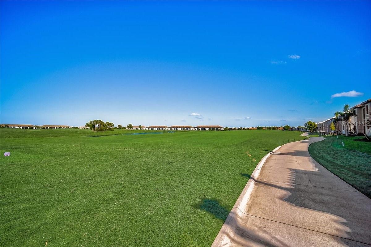 5694 PALMER CIR #101