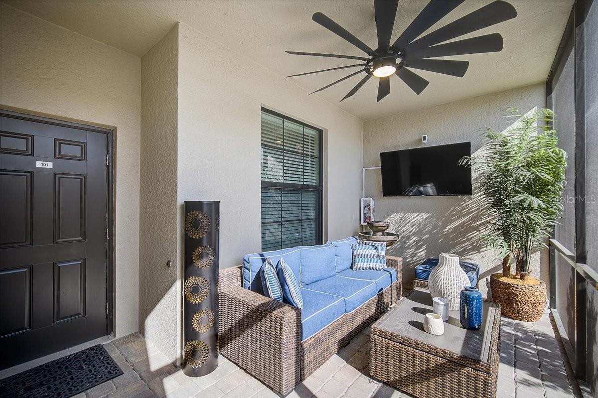 5694 PALMER CIR #101