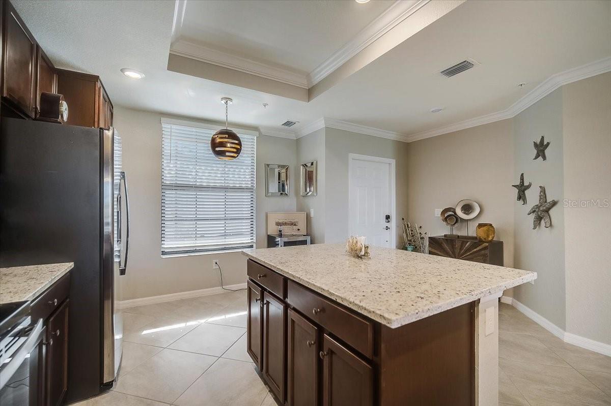 5694 PALMER CIR #101