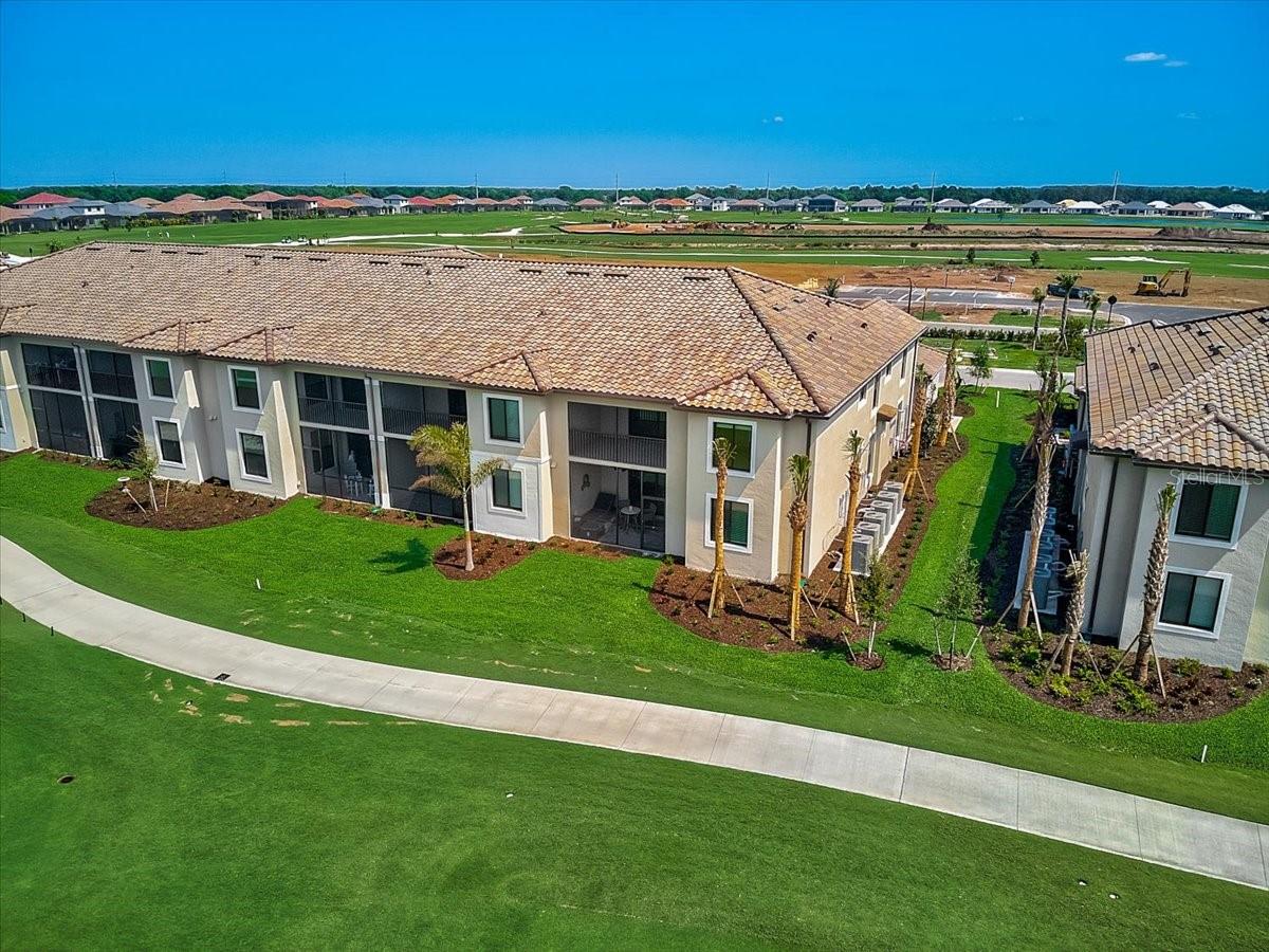 5694 PALMER CIR #101