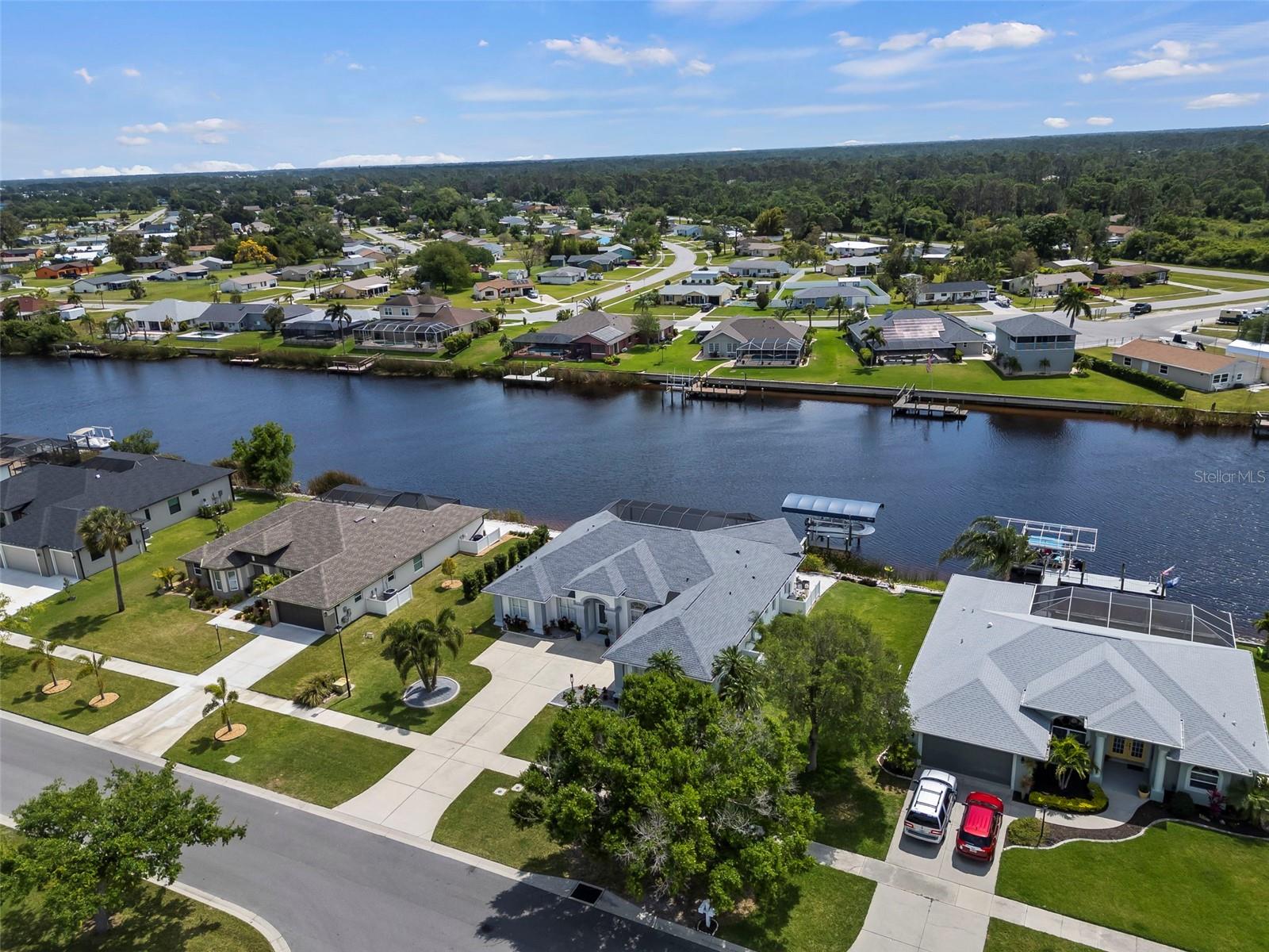 6880 PAN AMERICAN BLVD