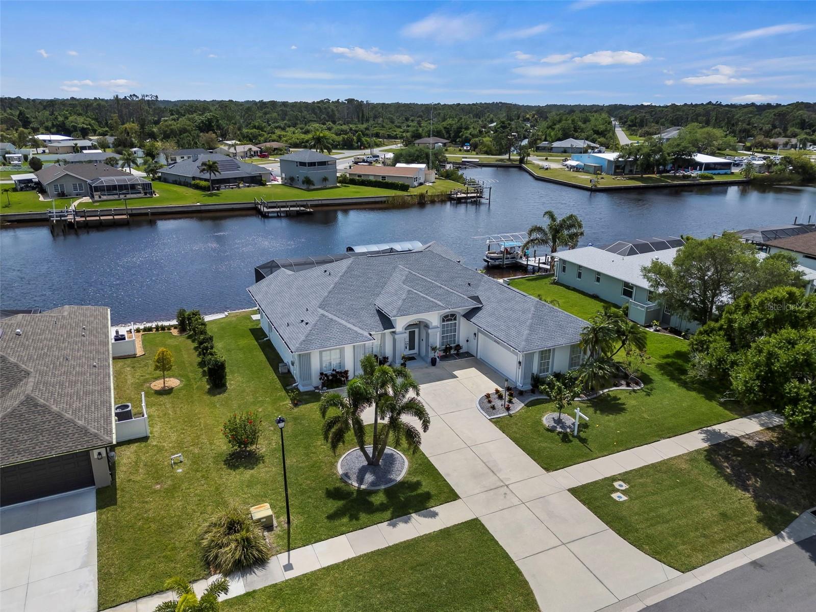 6880 PAN AMERICAN BLVD