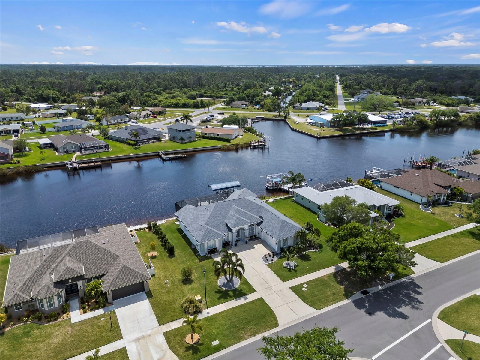 6880 PAN AMERICAN BLVD