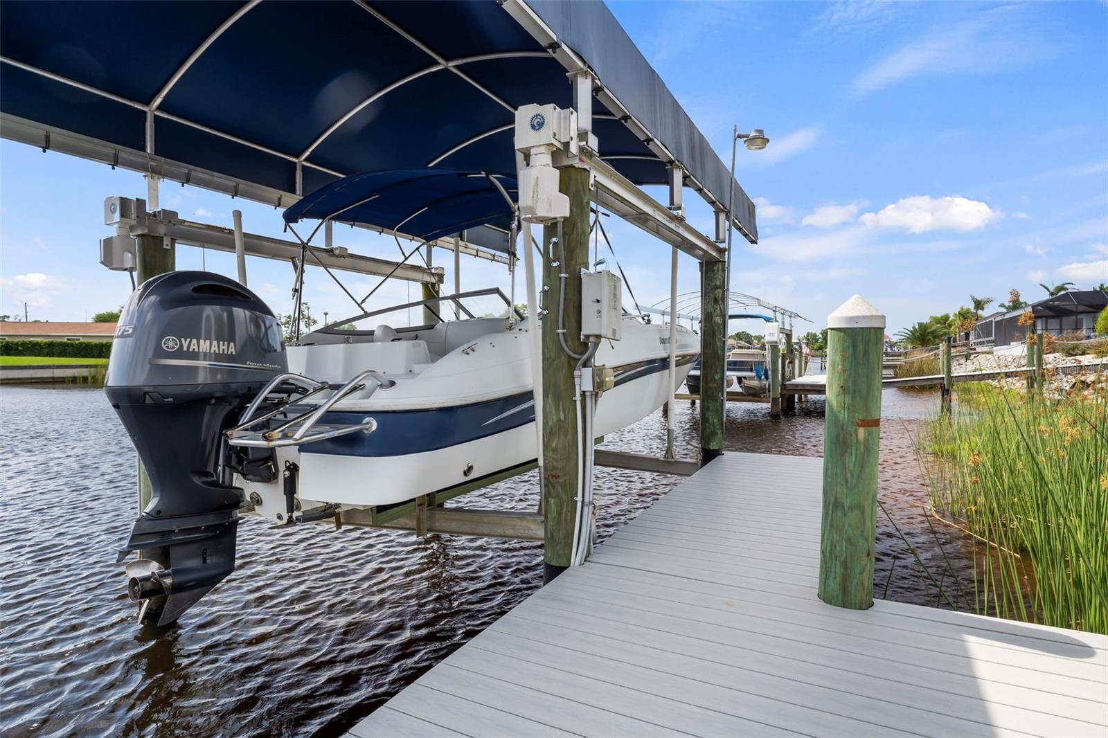 6880 PAN AMERICAN BLVD