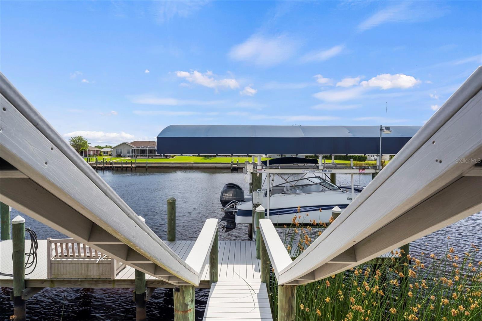 6880 PAN AMERICAN BLVD