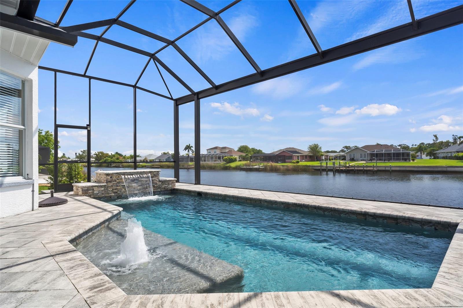 6880 PAN AMERICAN BLVD