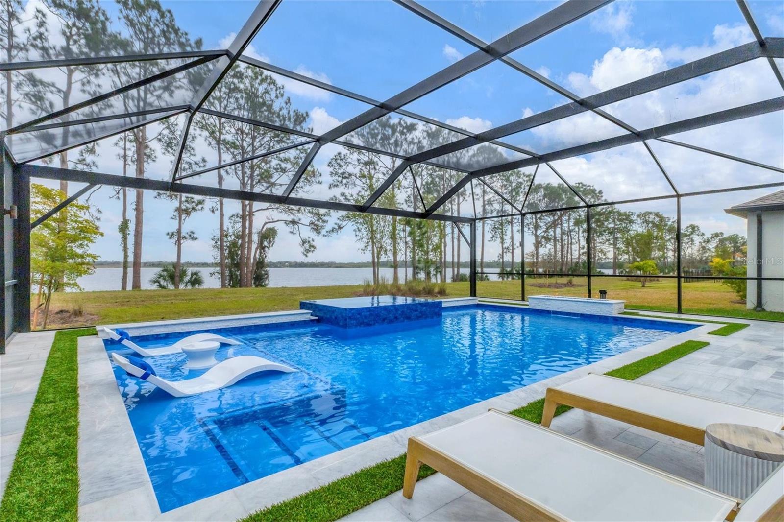 6375 GRANDVIEW HILL CT