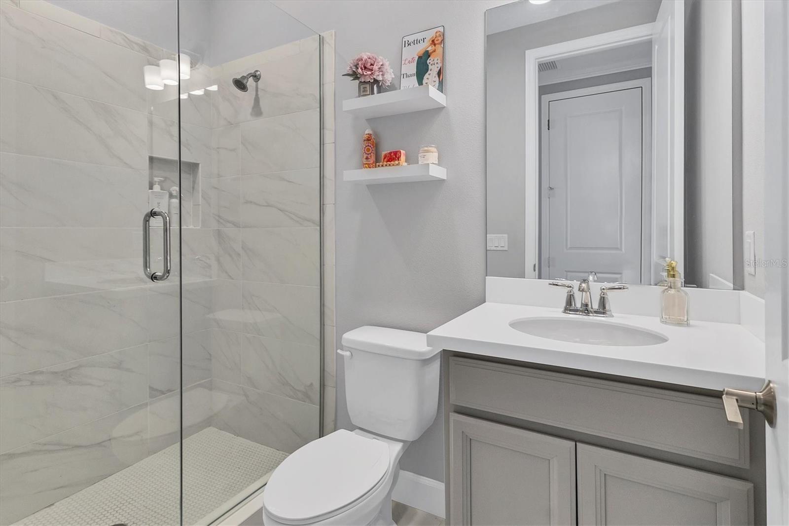 6375 GRANDVIEW HILL CT