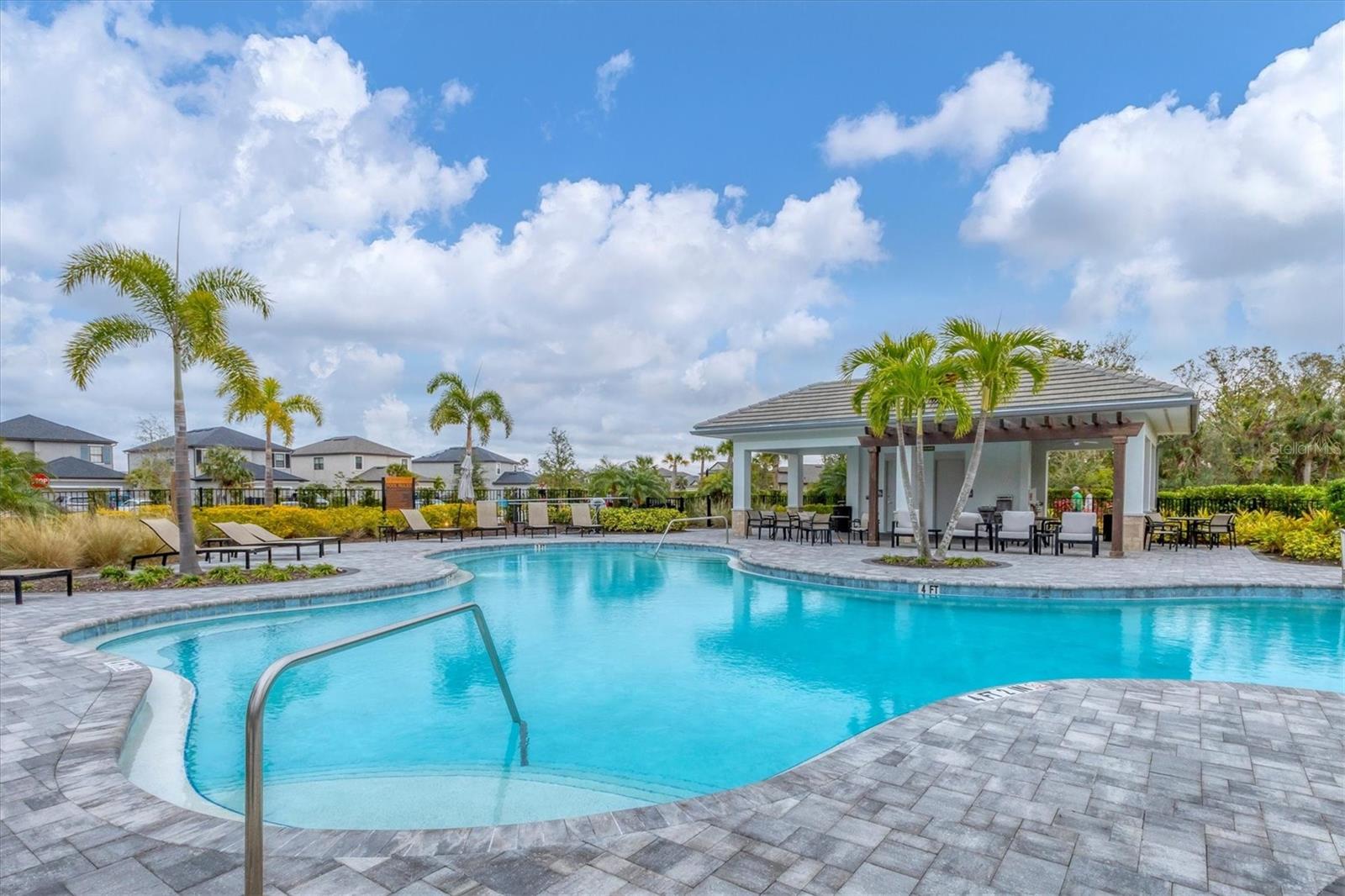 6375 GRANDVIEW HILL CT