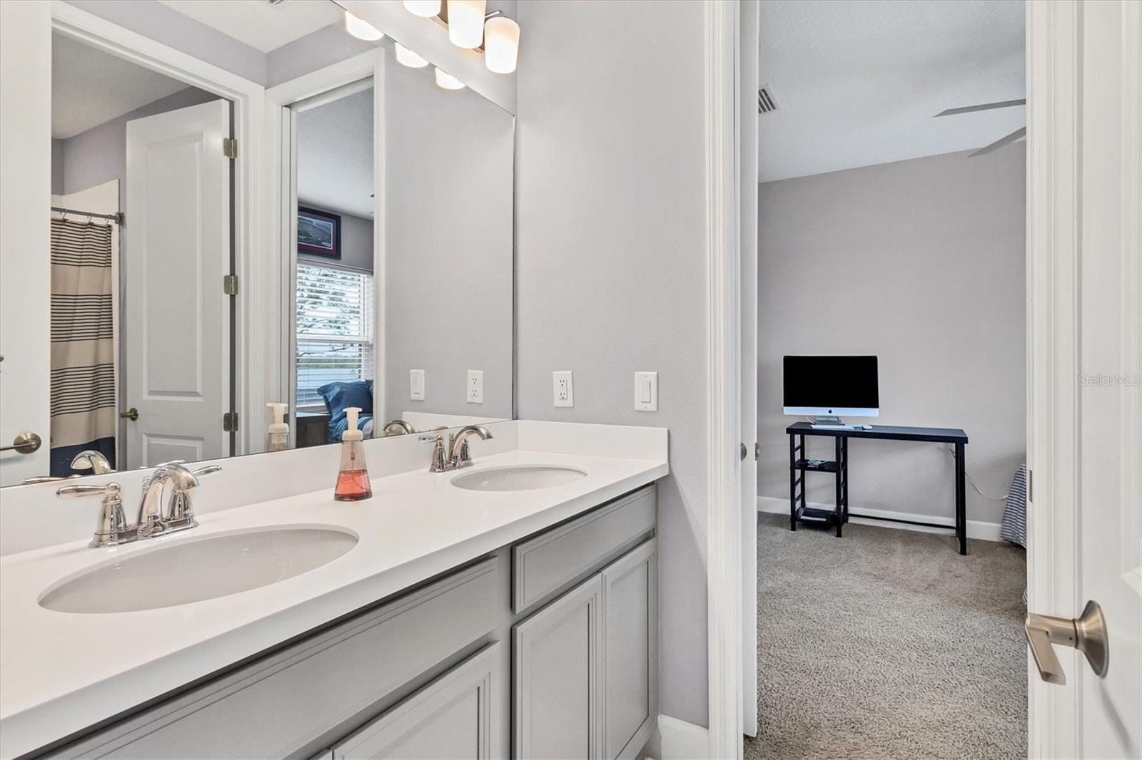 6375 GRANDVIEW HILL CT