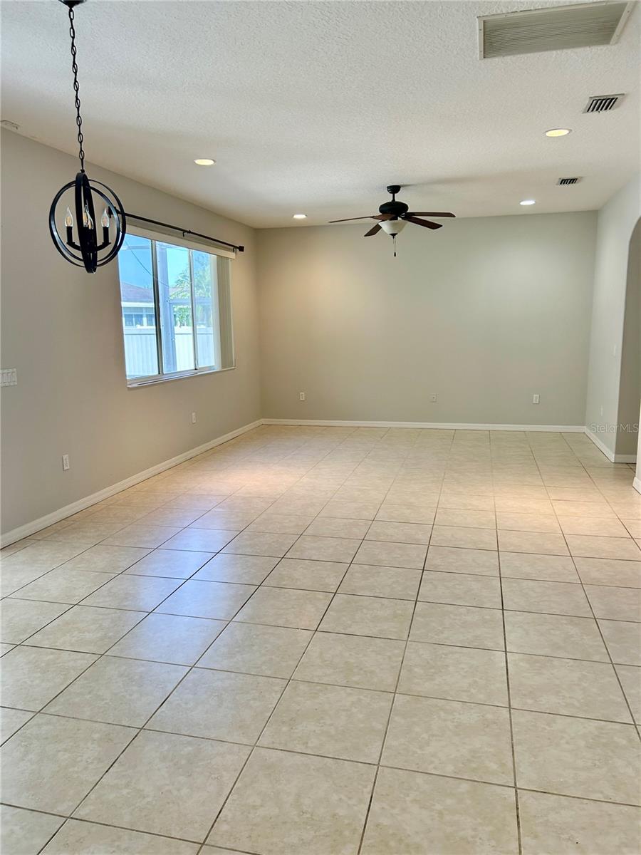 5981 WILLOWS BRIDGE LOOP