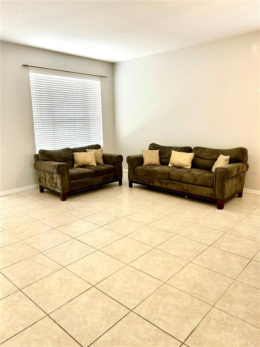 5981 WILLOWS BRIDGE LOOP