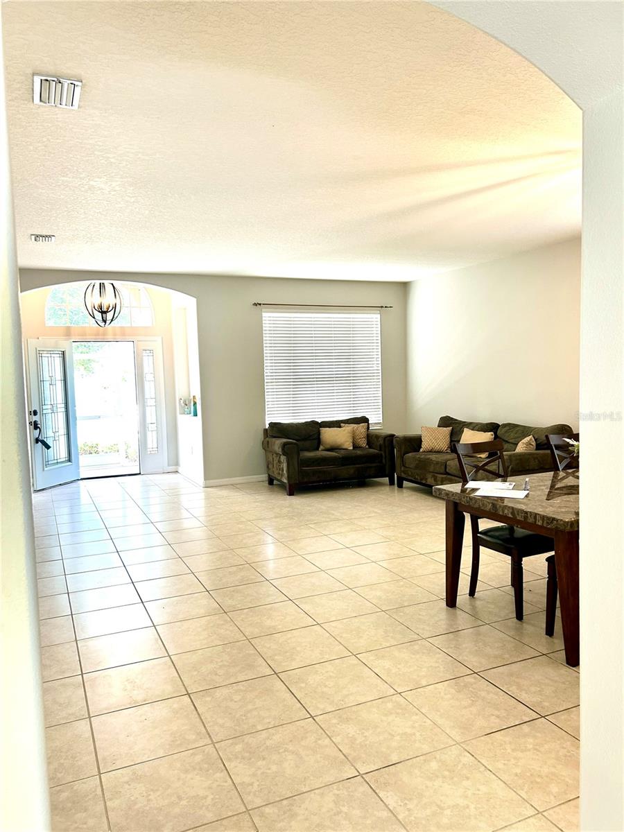 5981 WILLOWS BRIDGE LOOP