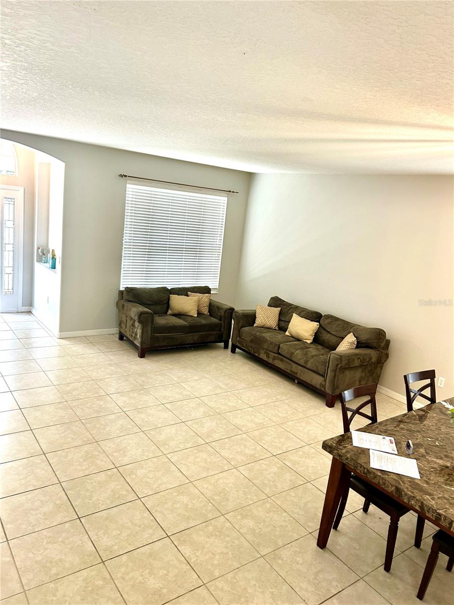 5981 WILLOWS BRIDGE LOOP