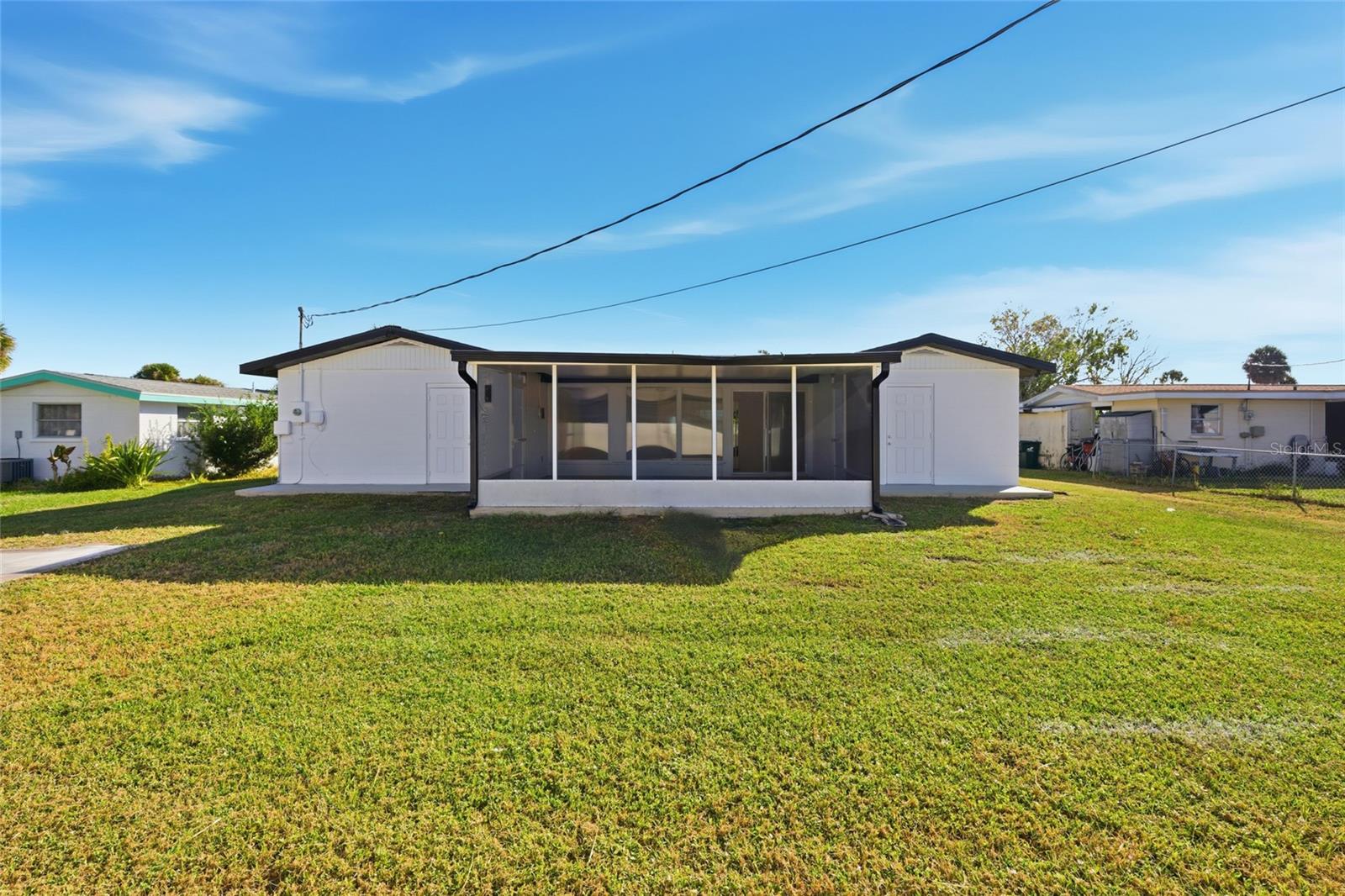 273 VENICE EAST BLVD