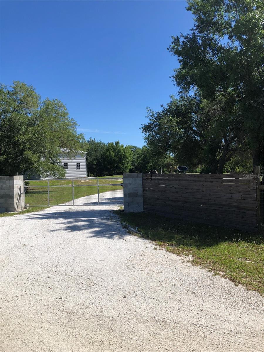 9884 SW SOUTHERN DREAMS RD