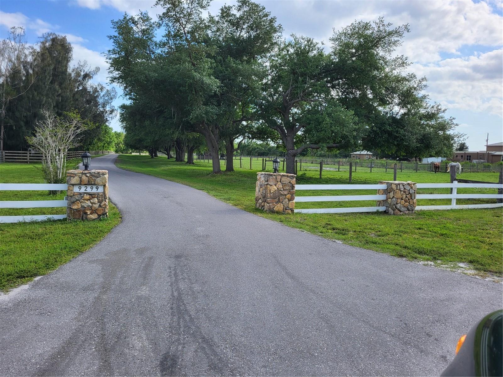 9884 SW SOUTHERN DREAMS RD