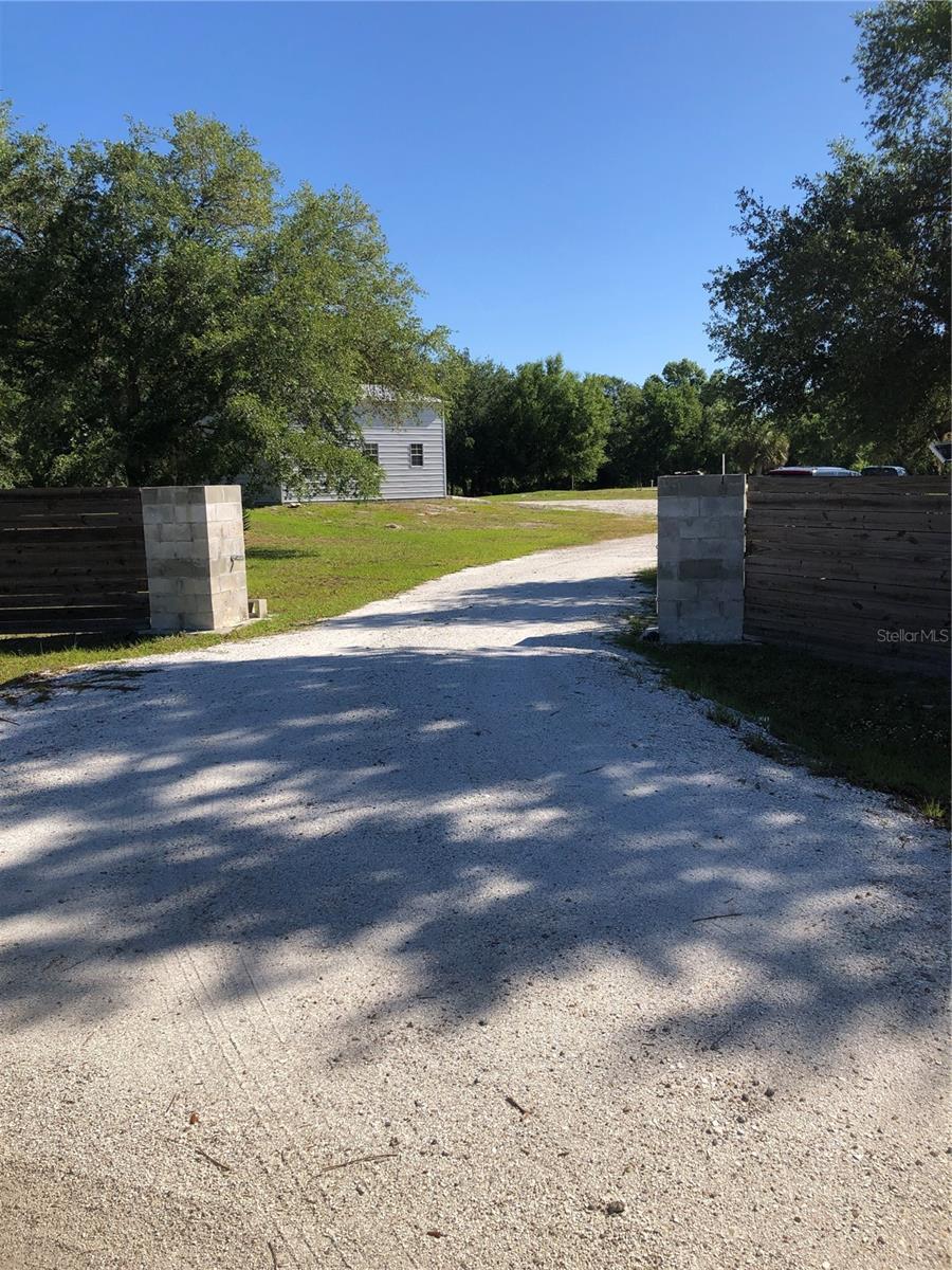 9884 SW SOUTHERN DREAMS RD