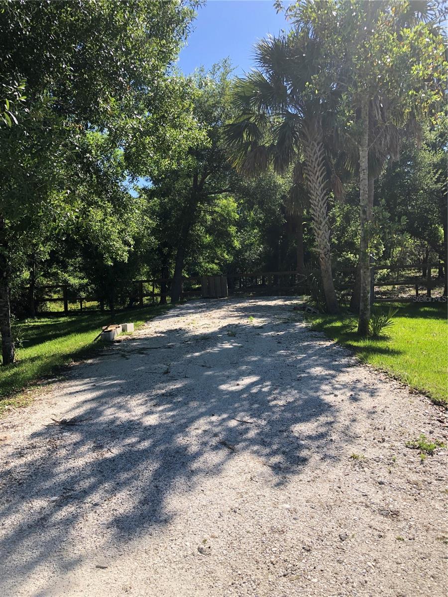 9884 SW SOUTHERN DREAMS RD