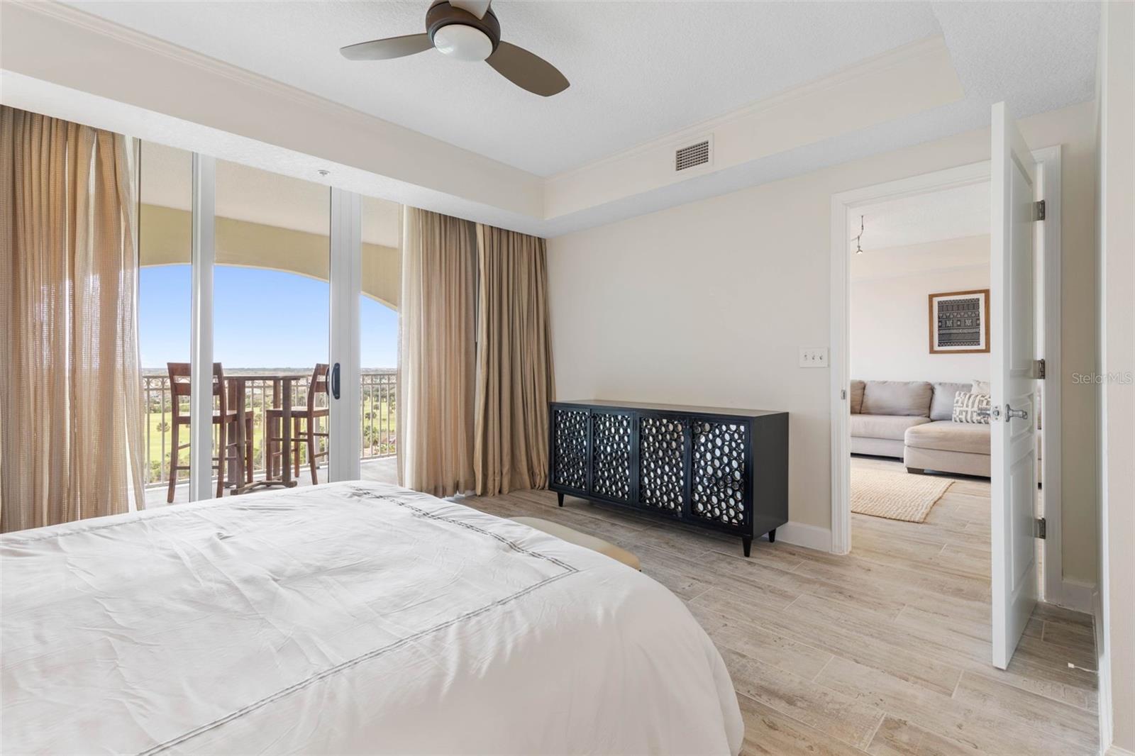 200 OCEAN CREST DR #715