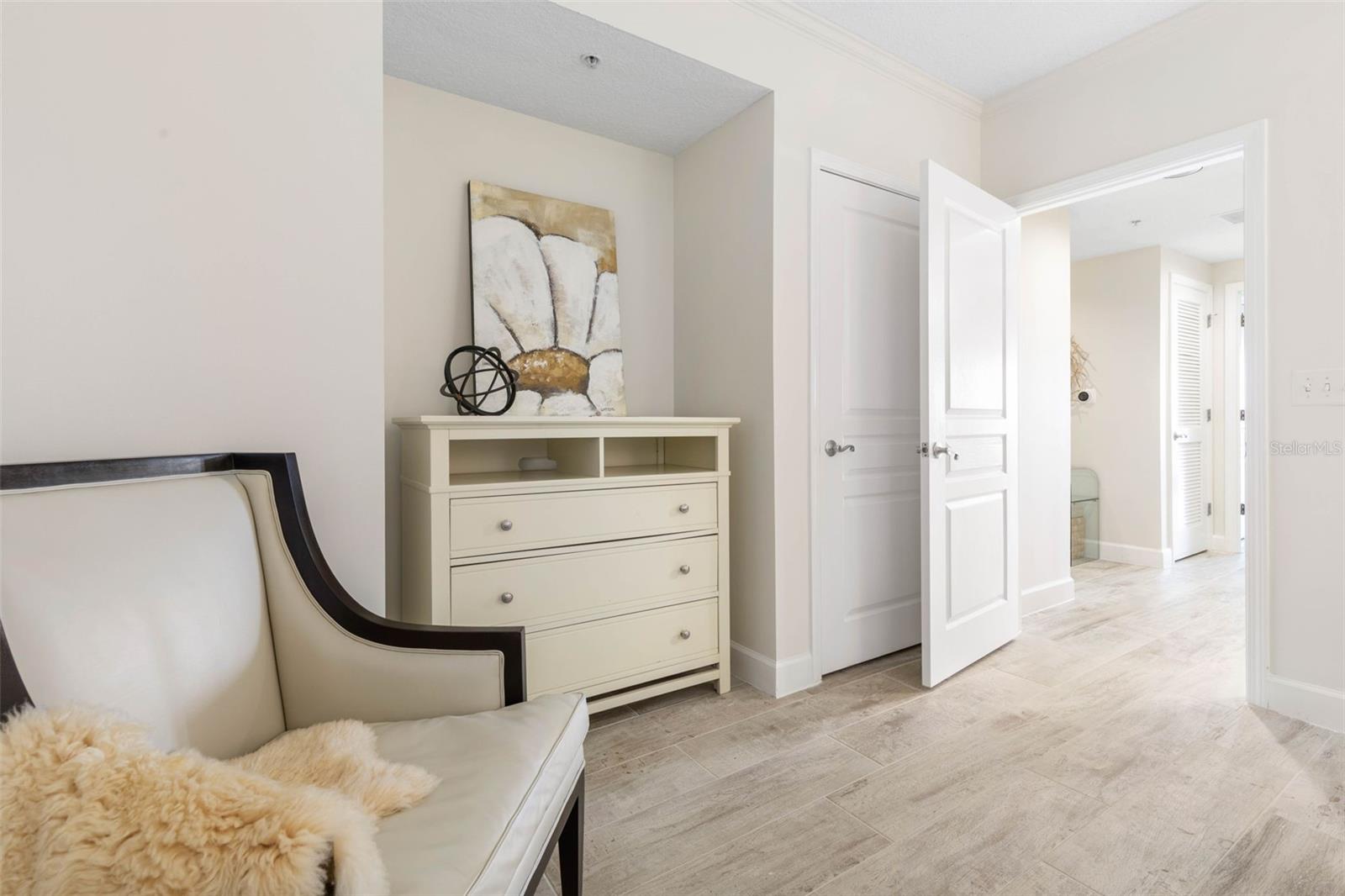 200 OCEAN CREST DR #715