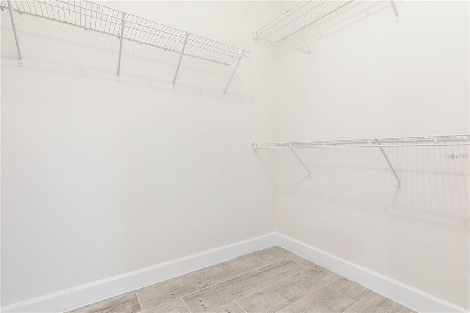 200 OCEAN CREST DR #715