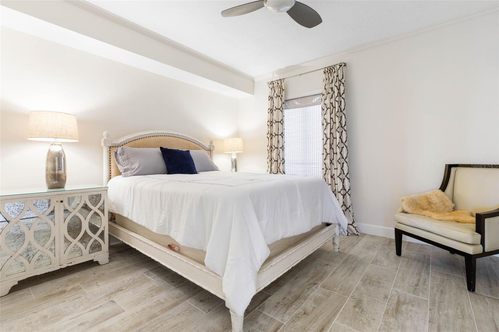 200 OCEAN CREST DR #715