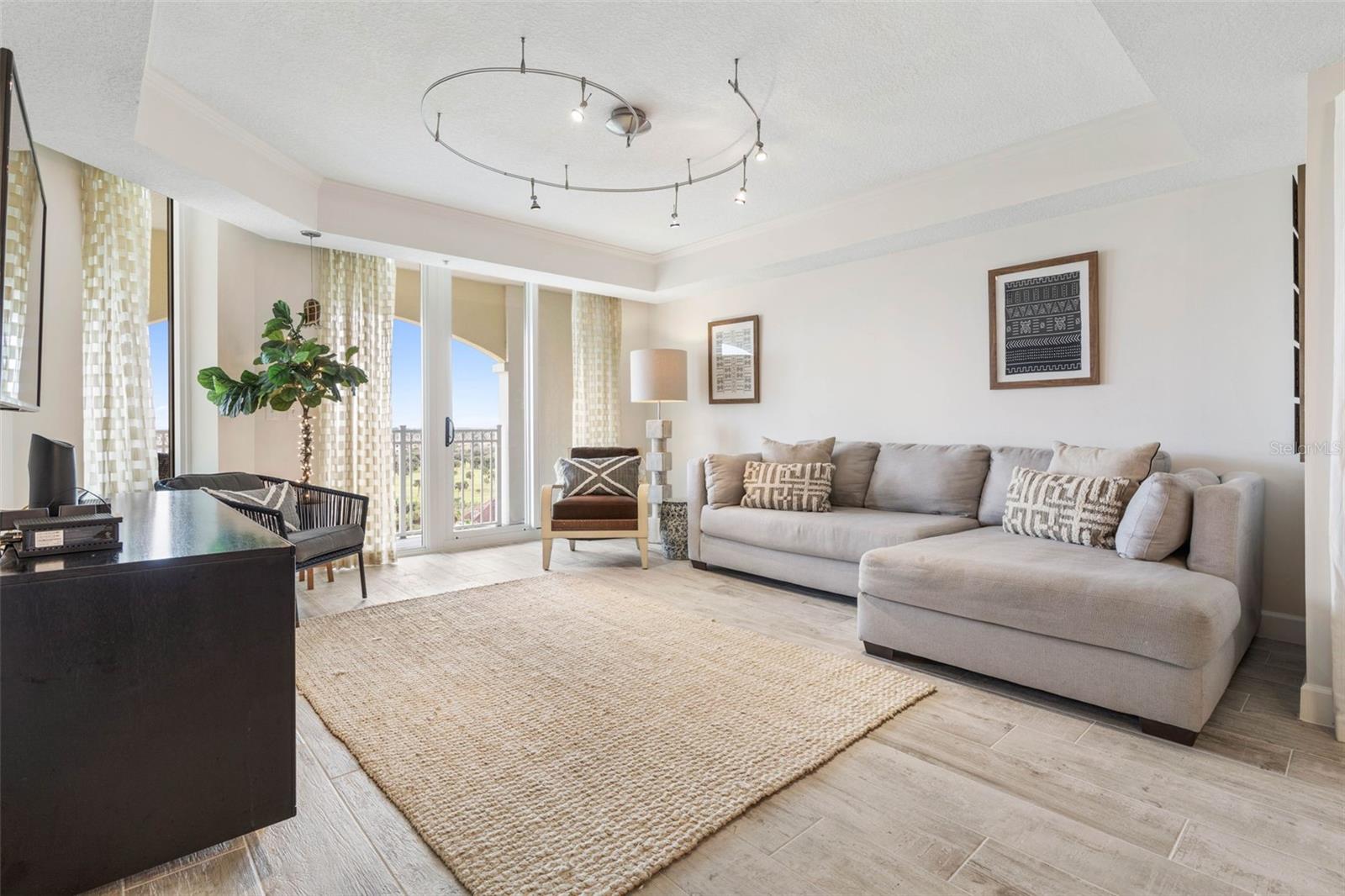 200 OCEAN CREST DR #715