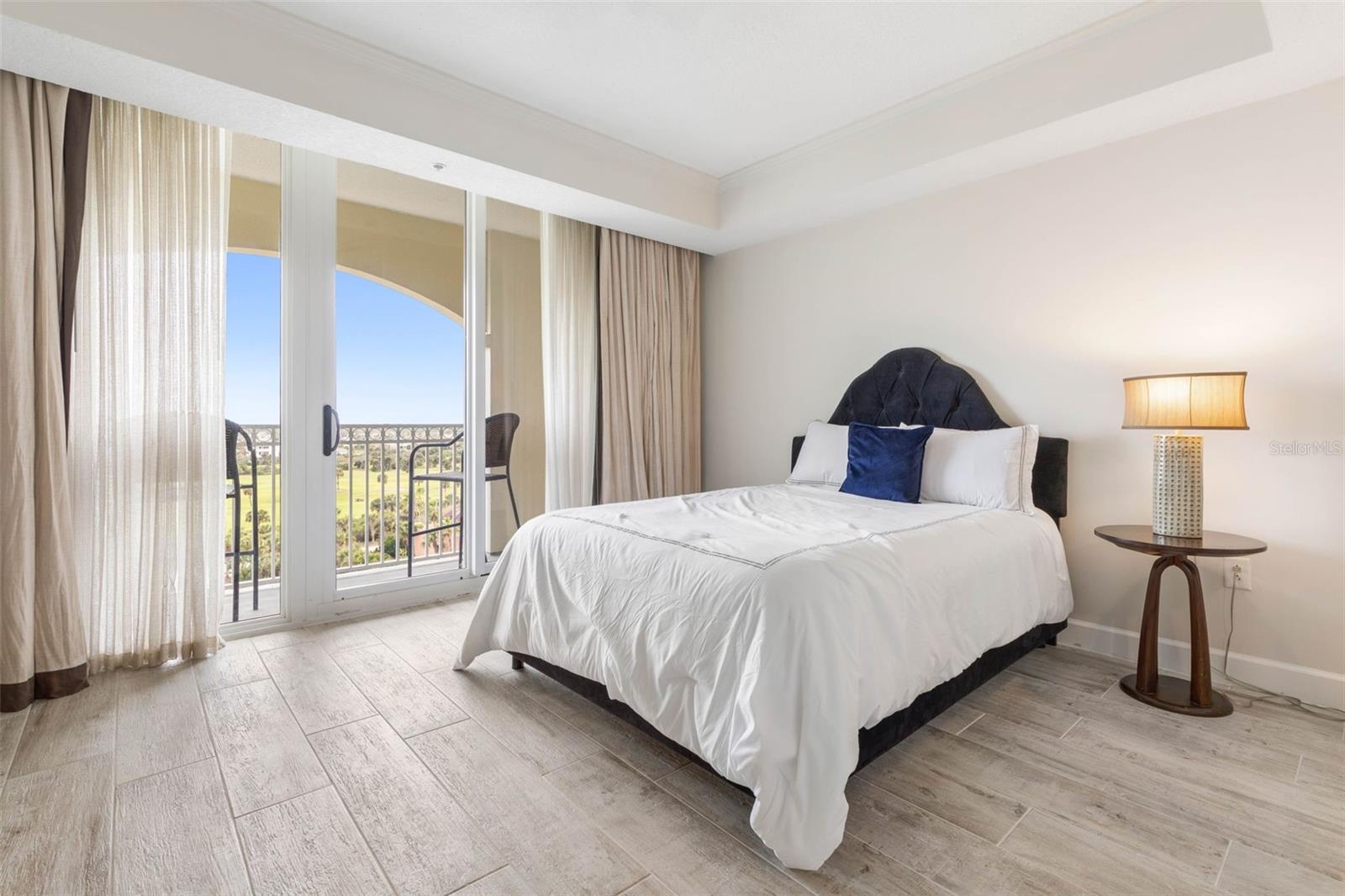 200 OCEAN CREST DR #715