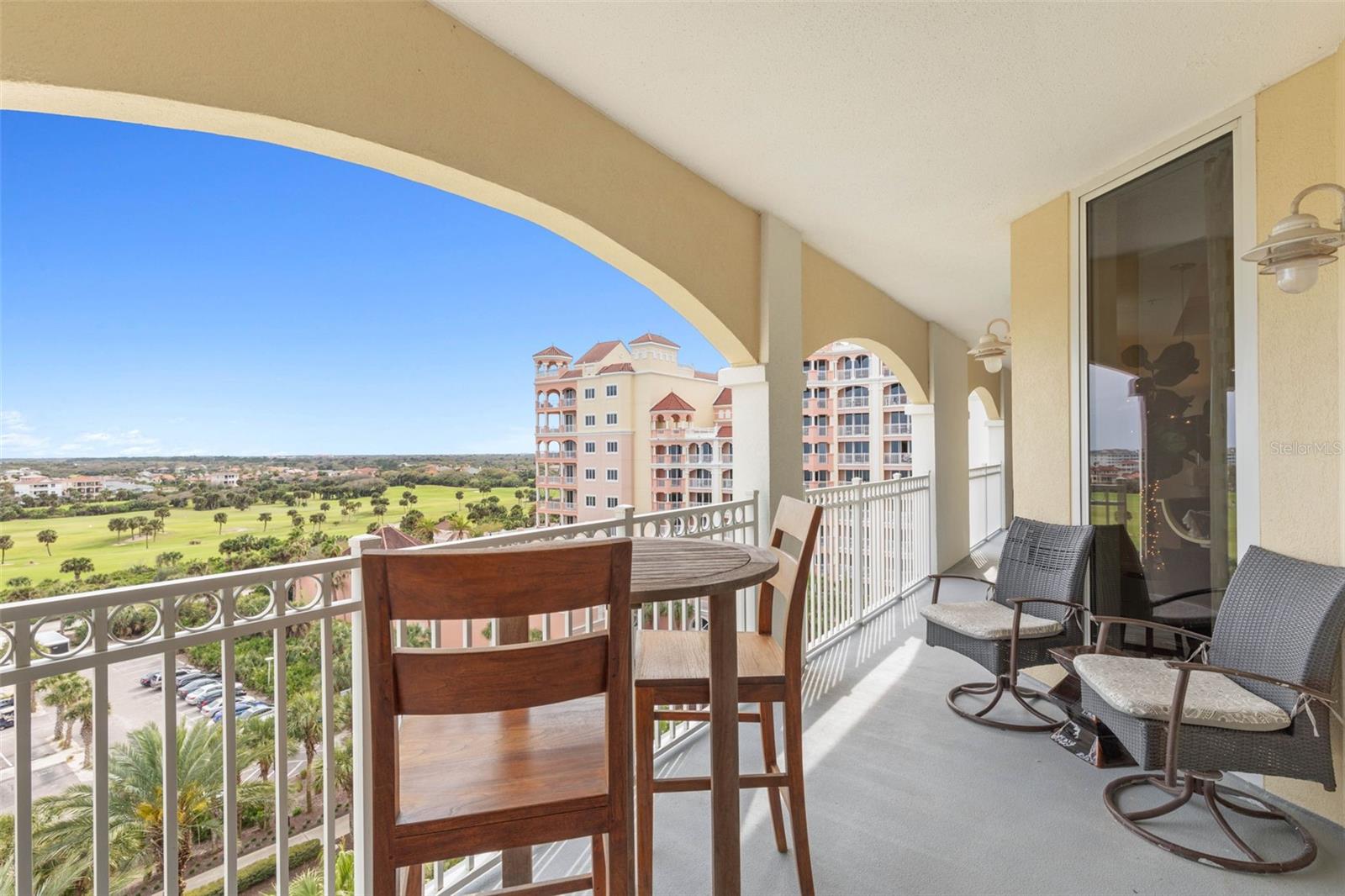 200 OCEAN CREST DR #715