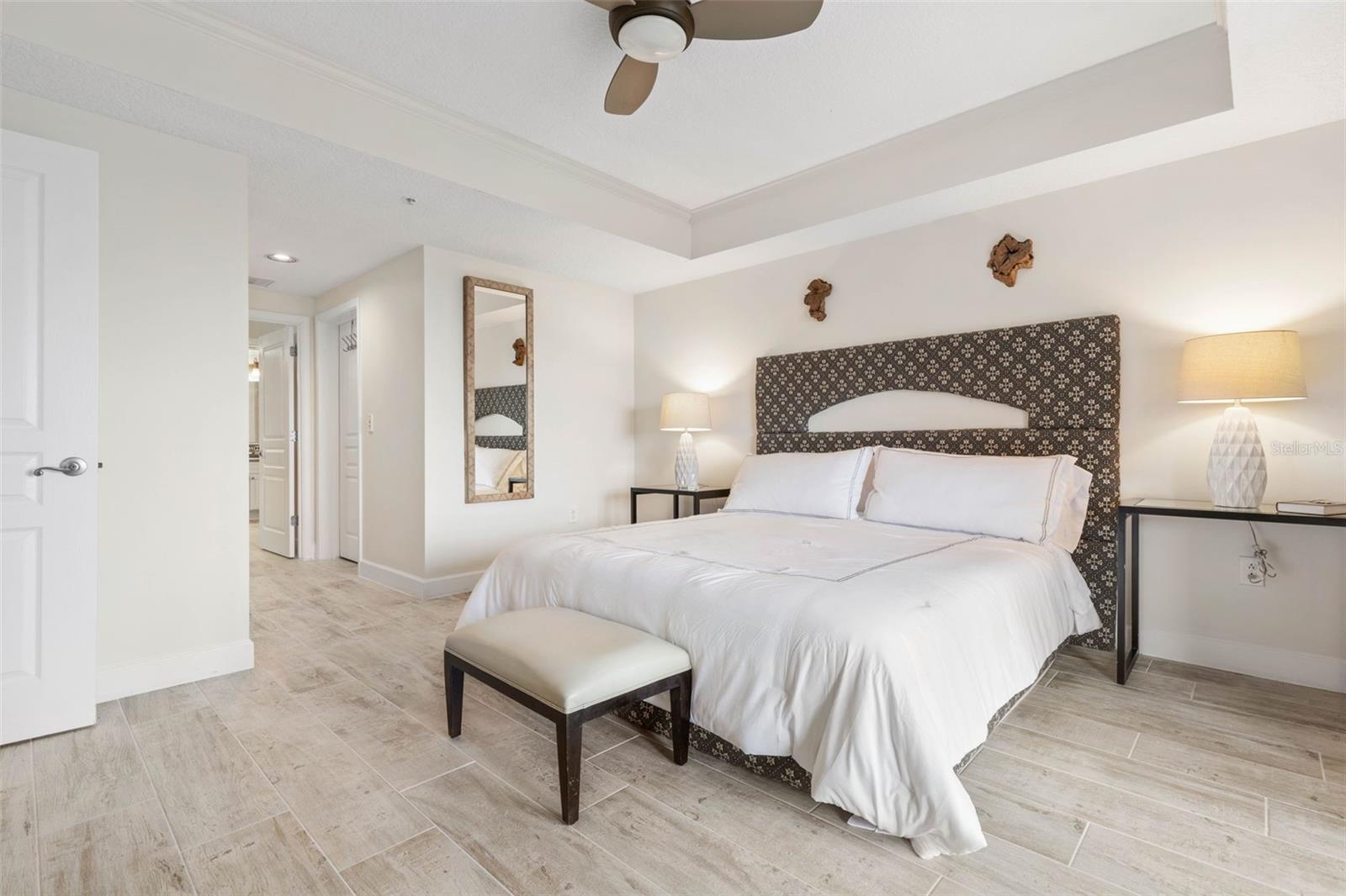 200 OCEAN CREST DR #715