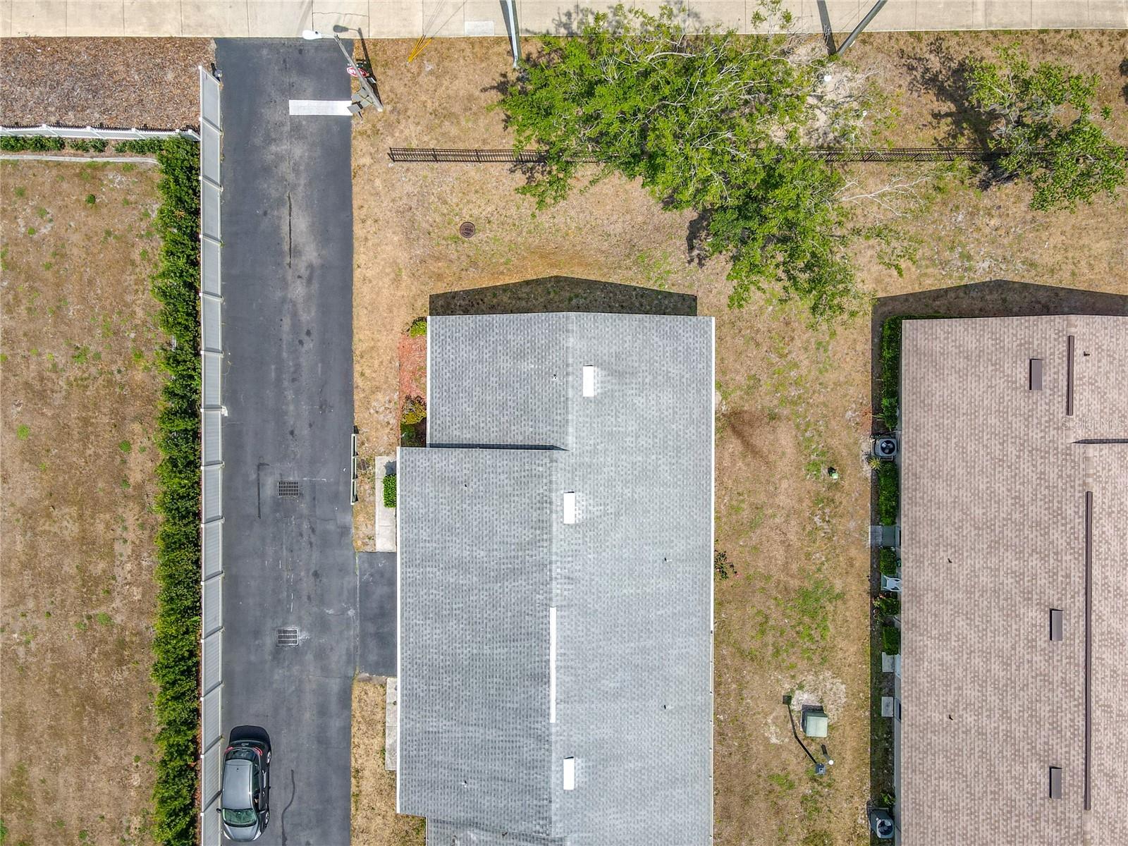 244 OAKLEIGH DR #200