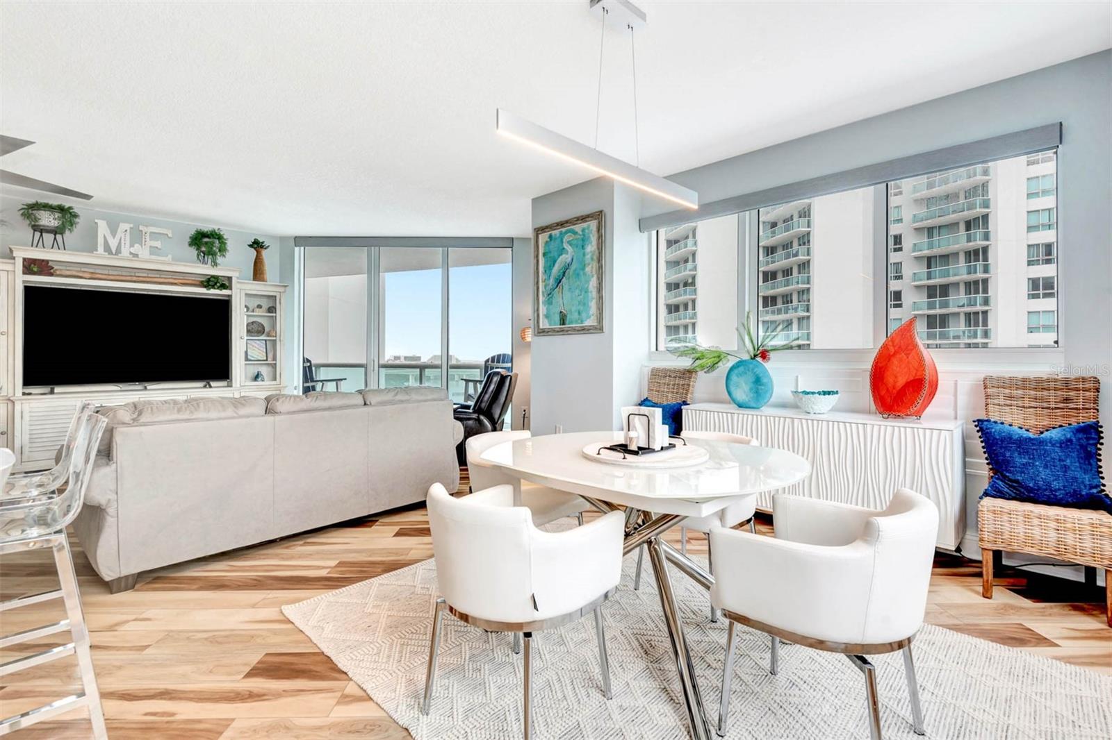 241 RIVERSIDE DR #1209