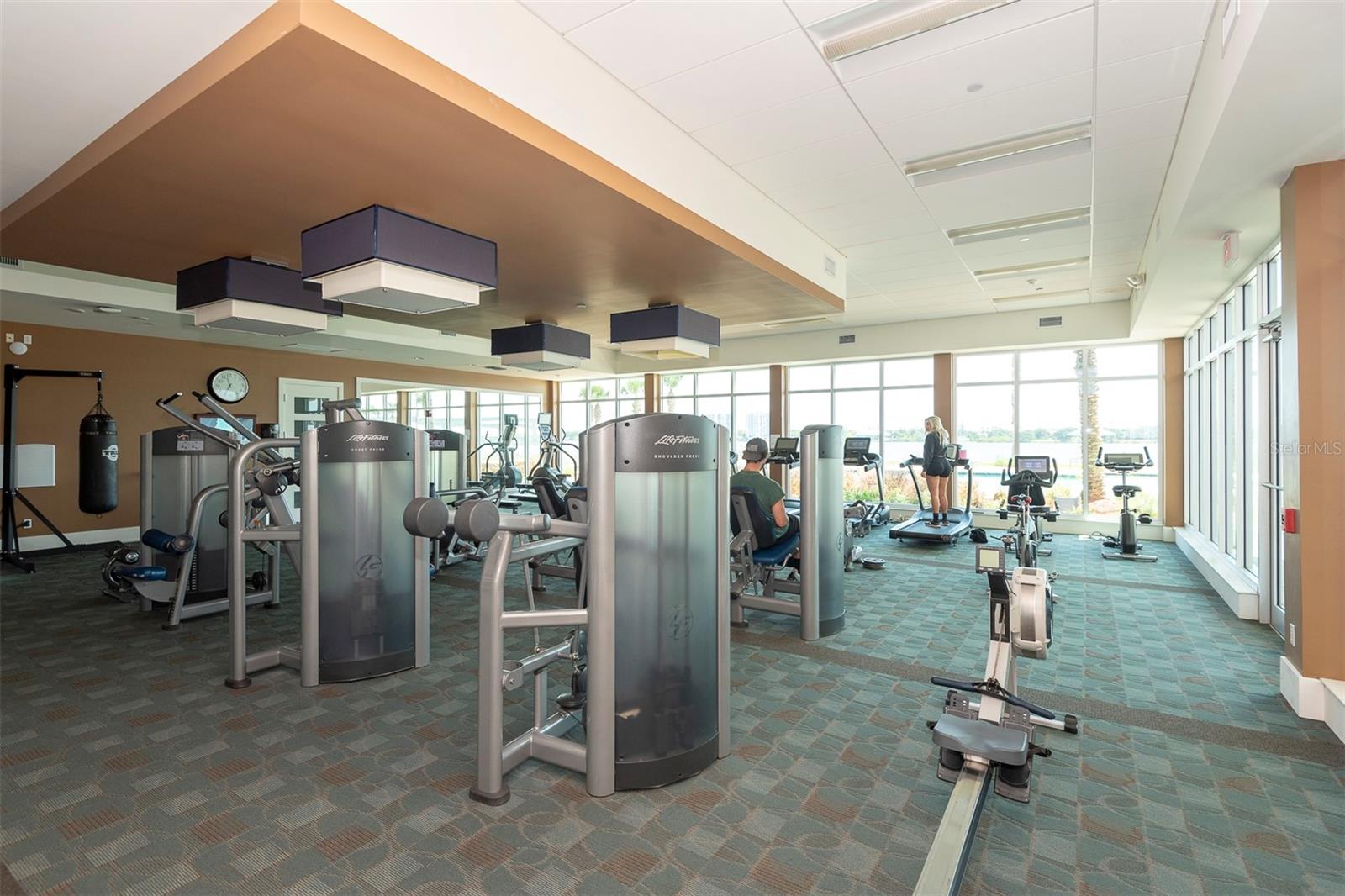 241 RIVERSIDE DR #1209